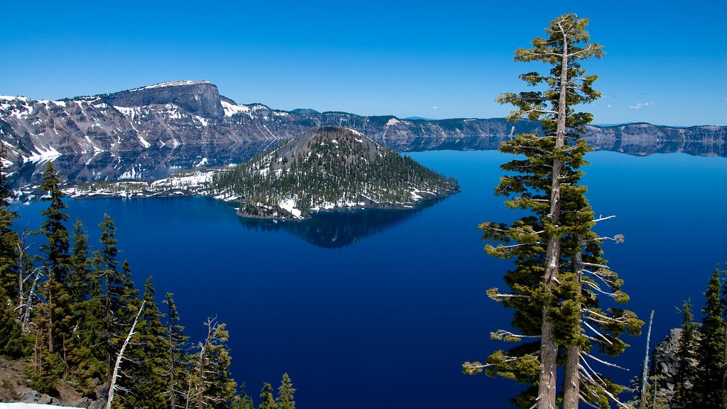 What can you do at crater lake national park?